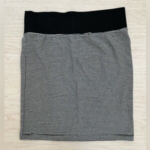 Forever 21 Small Striped Skirt